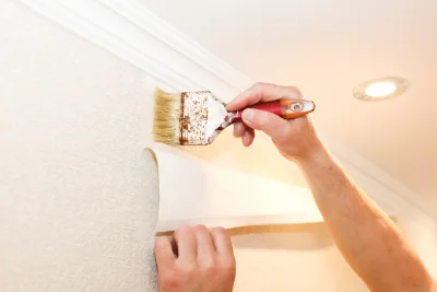 Pose de papier peint à François — revêtements muraux et toiles de verre